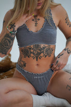 Load image into Gallery viewer, JADE.KELLY GREY FRILLY TOP
